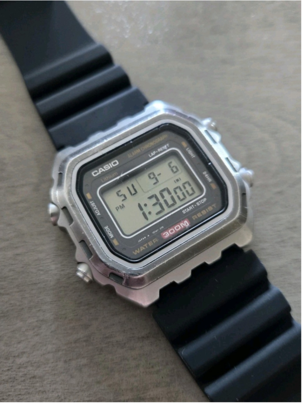 Rare Vintage Casio DW-3000 The Tank Men's Digital LCD Watch 1980s Retro Must See
